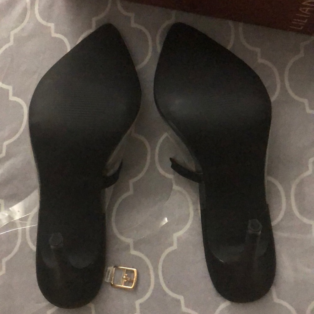 Heels - Picture 4 of 6